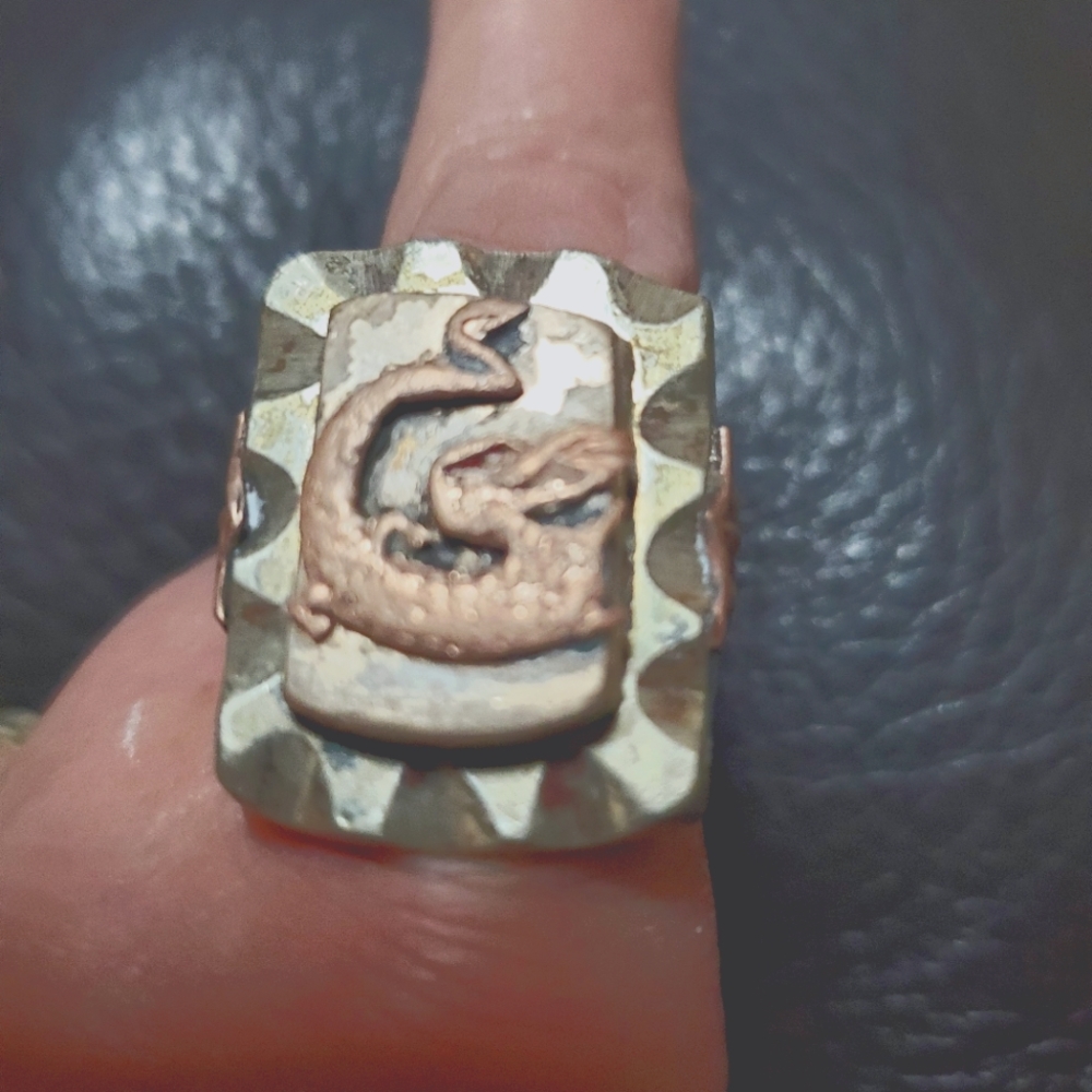 Vintage 1940s Serpent Dragon Bikers Ring With Fleur-de-lis On The Sides Size 12
